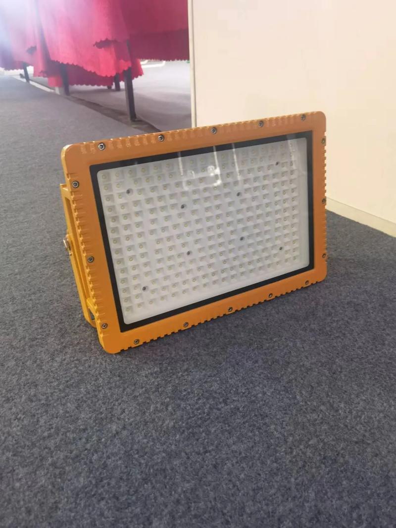 大功率300W LED防爆灯的安全与应用
